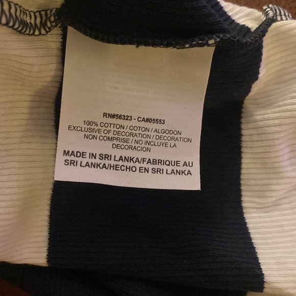 New Nike Navy and White Athletic Women’s Ribbed Tank Top, Size Medium! - Picture 5 of 5